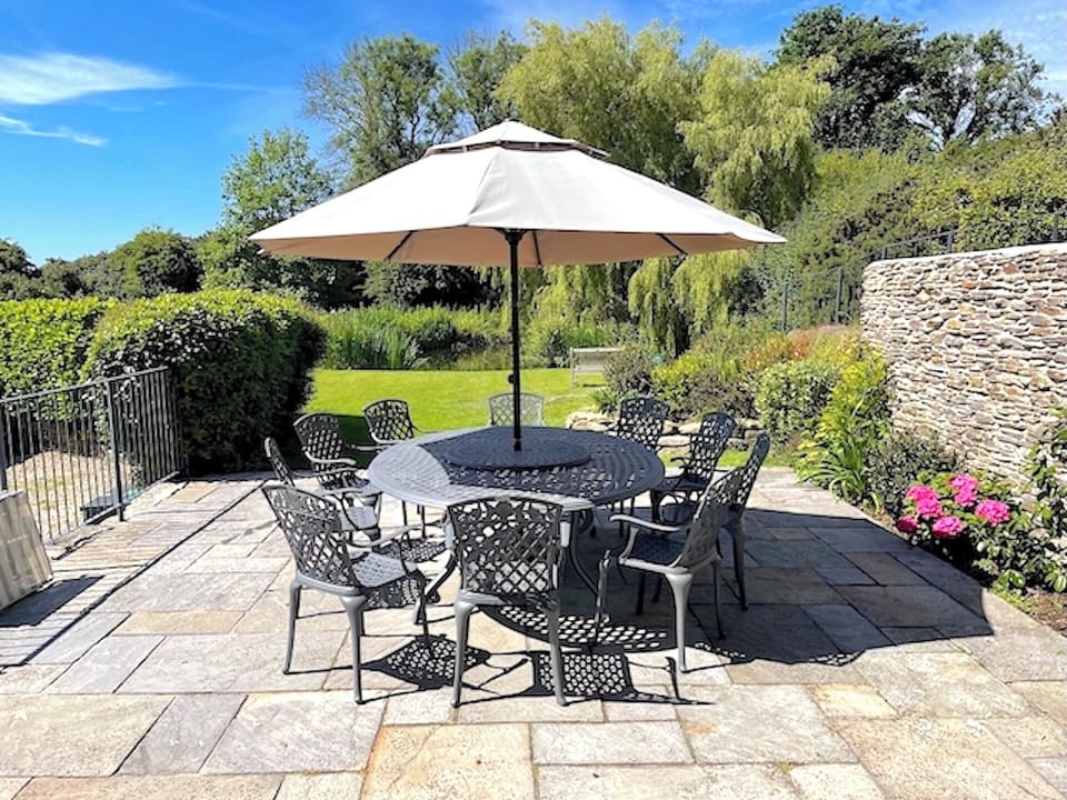 Kitchen Terrace overlooking Pond