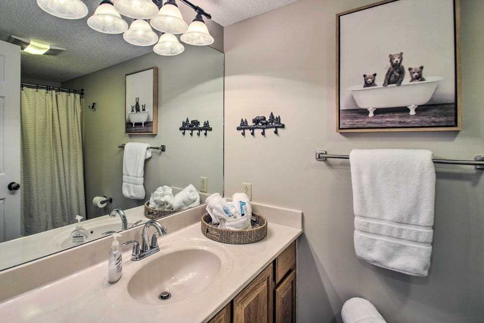 Full Bathroom