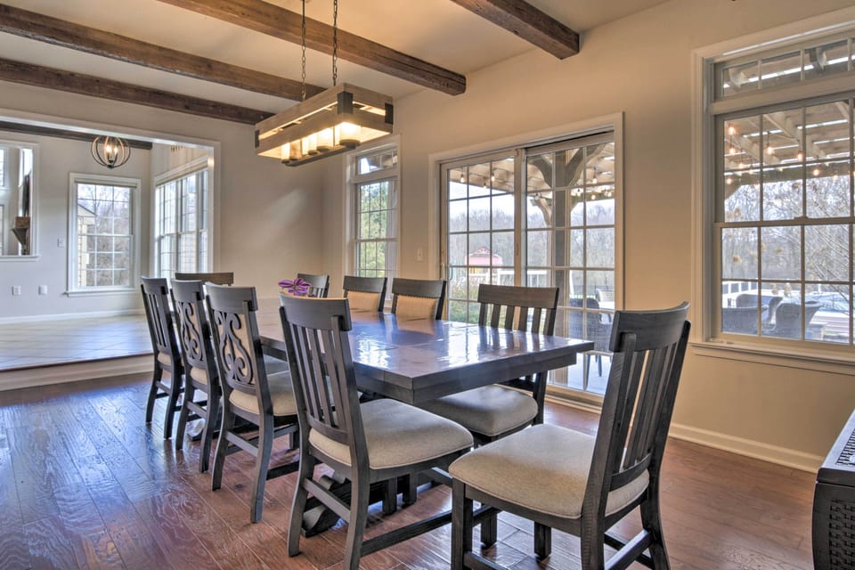 Formal Dining Room | 1st Floor