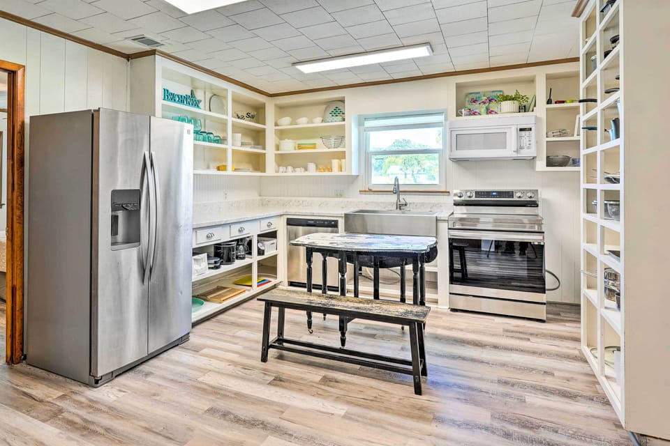 Kitchen | Coffee Maker | Blender | Crockpot | Toaster | Cooking Basics