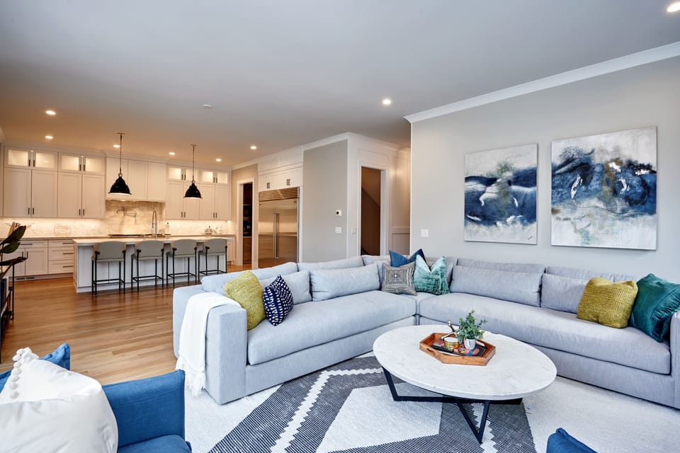 Open floor plan, fantastic for entertaining!