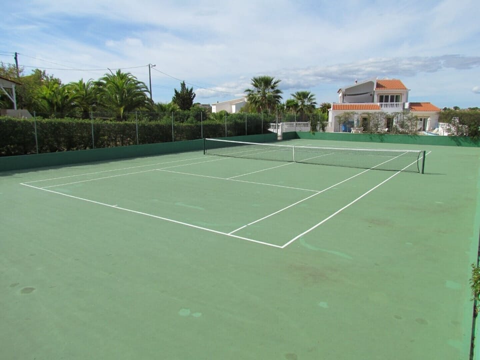Sport court