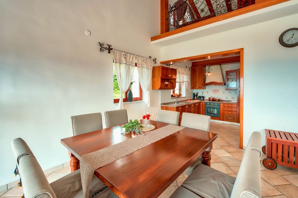 Kitchen and dining area