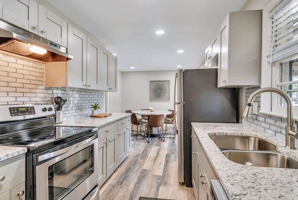 kitchen - well equipped
