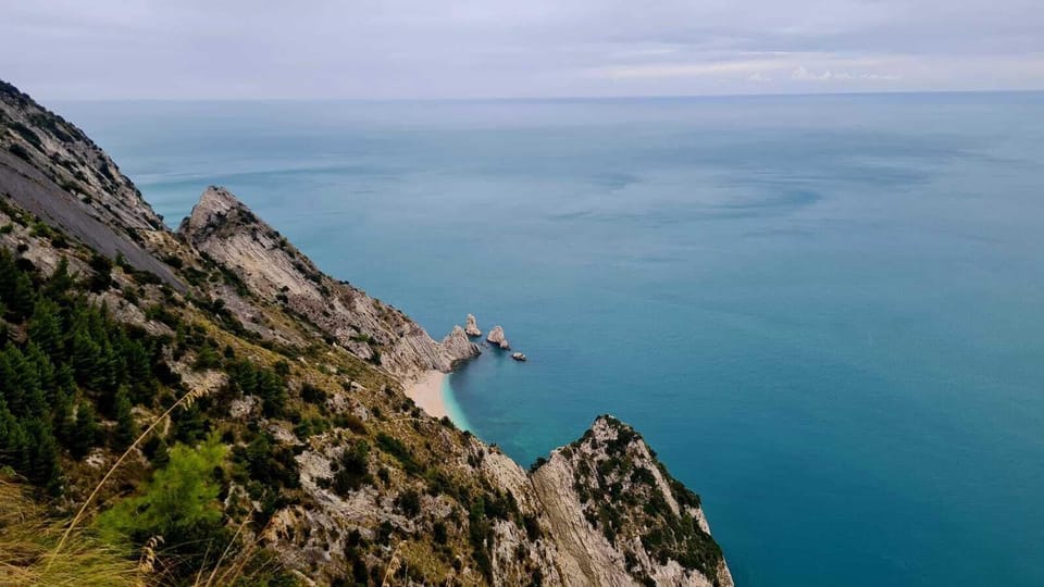 Vista sulle due sorelle dal Monte Conero