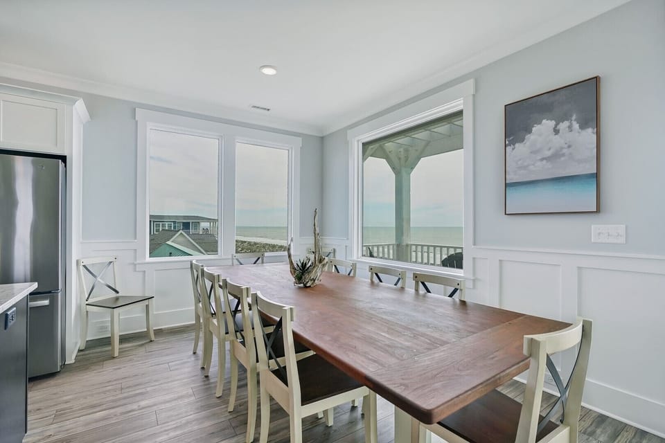 Dining Room
CG 4.2023