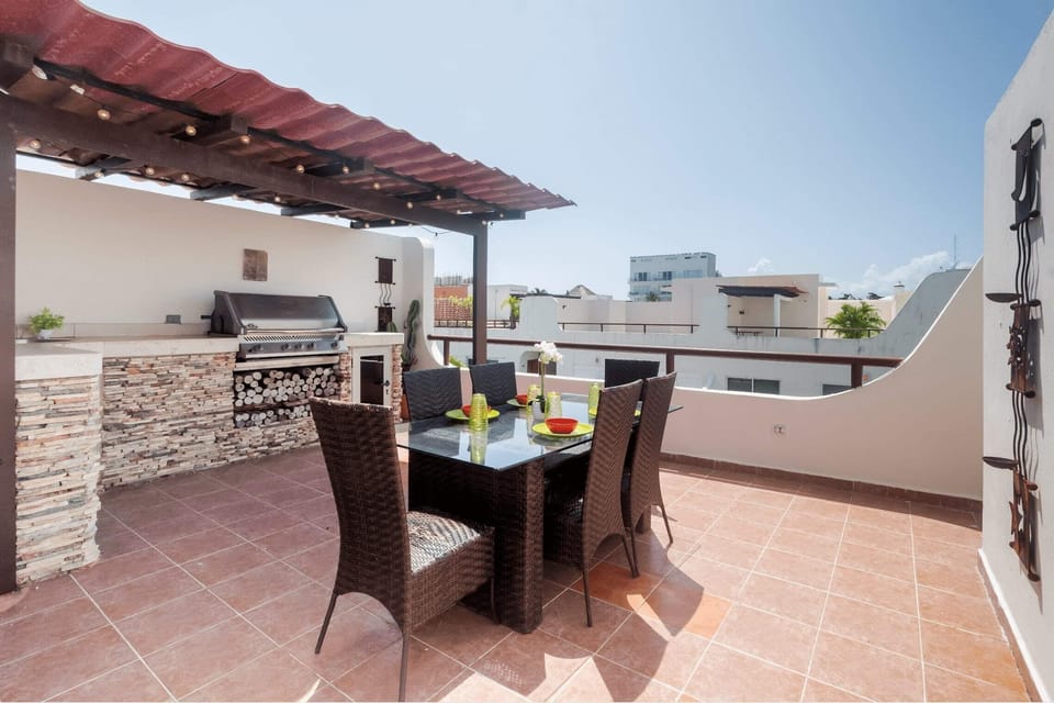 A private rooftop terrace w/ BBQ grill