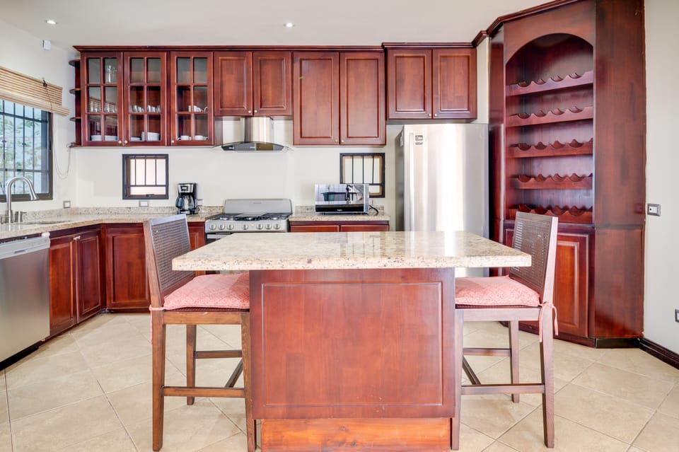Bar seating in the kitchen