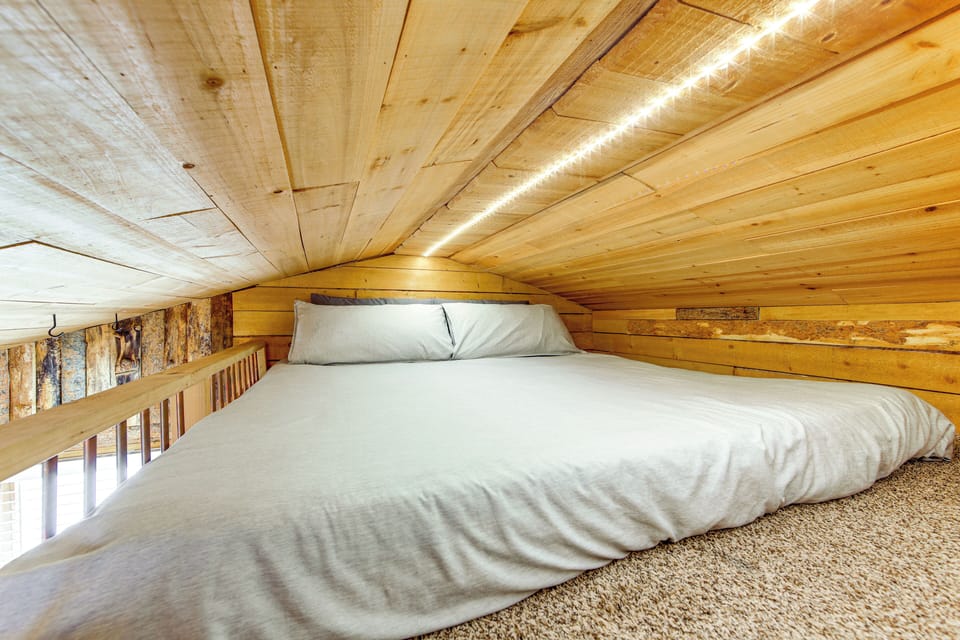 Loft | King Bed