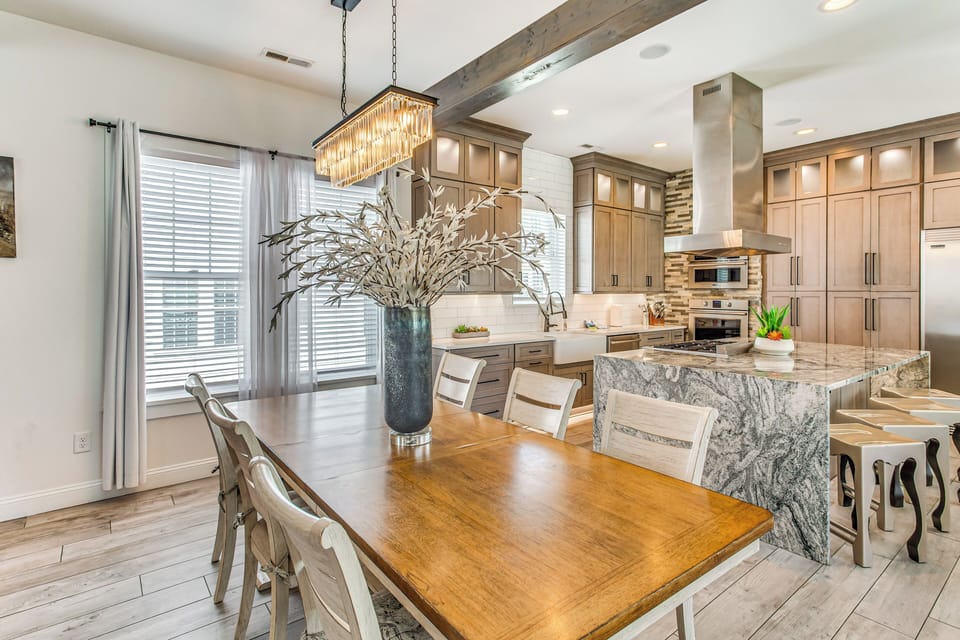 Dining Space | Dishware/Flatware
