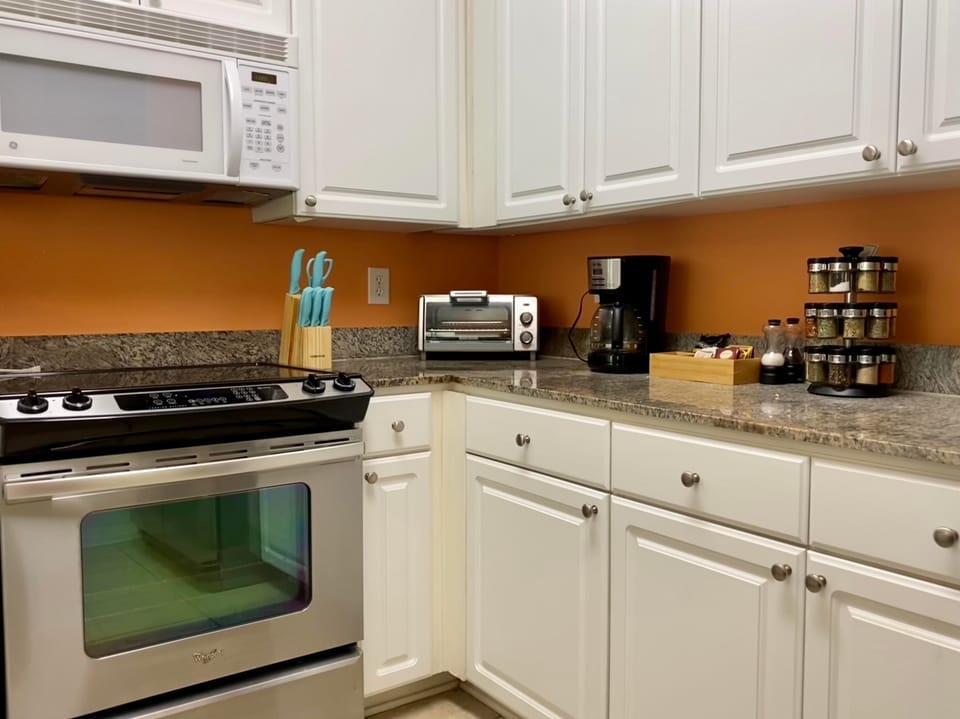 Kitchen (2)