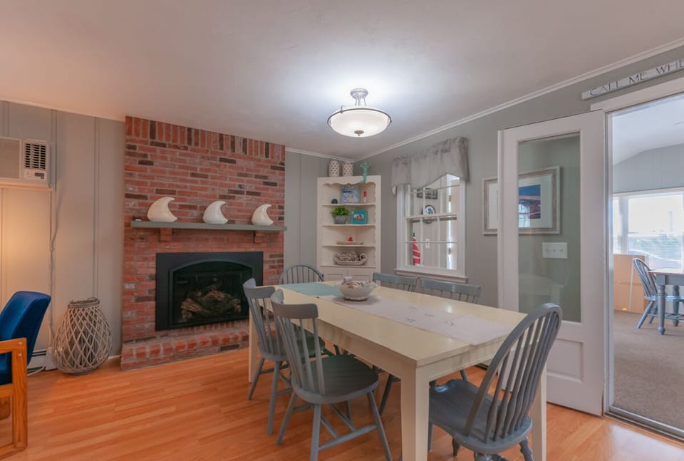 Dining Room- 29 North Shore Boulevard Extension - No Worries