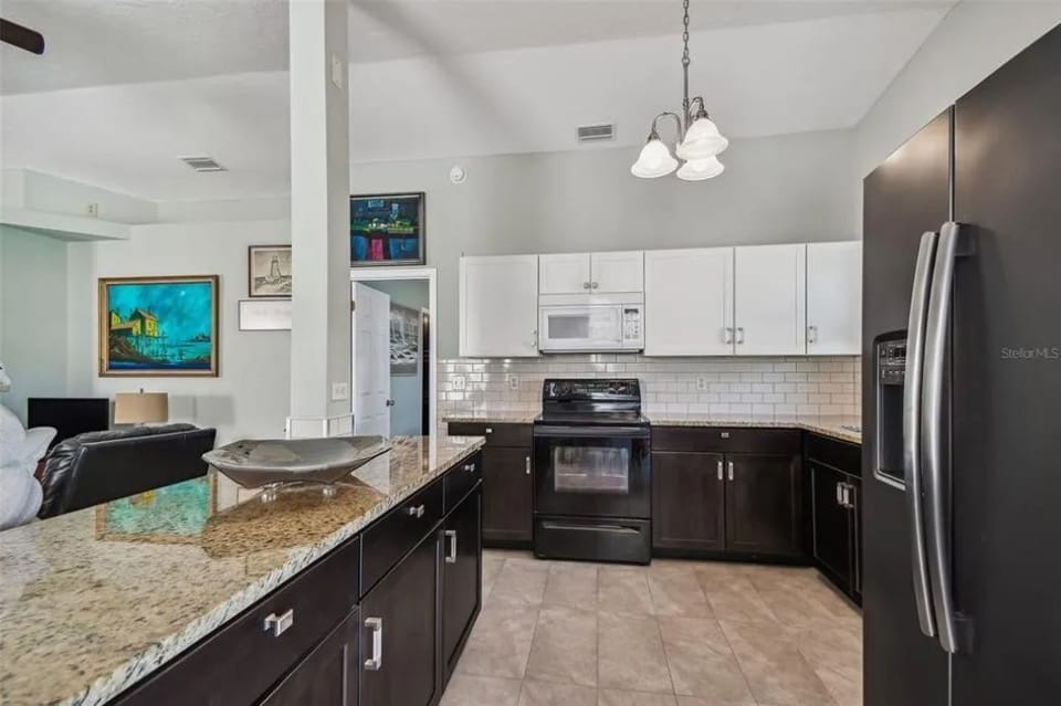 Big center Island open kitchen