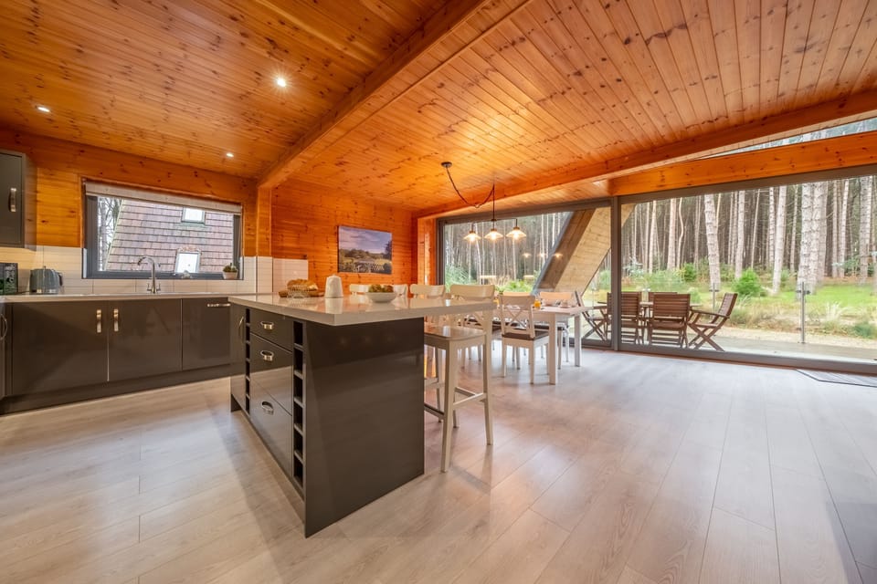 Ground floor: Kitchen and dining area