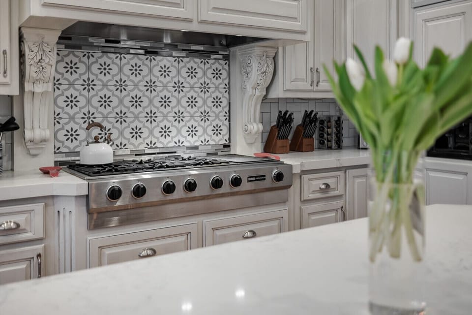 6 burner gas range plus griddle!