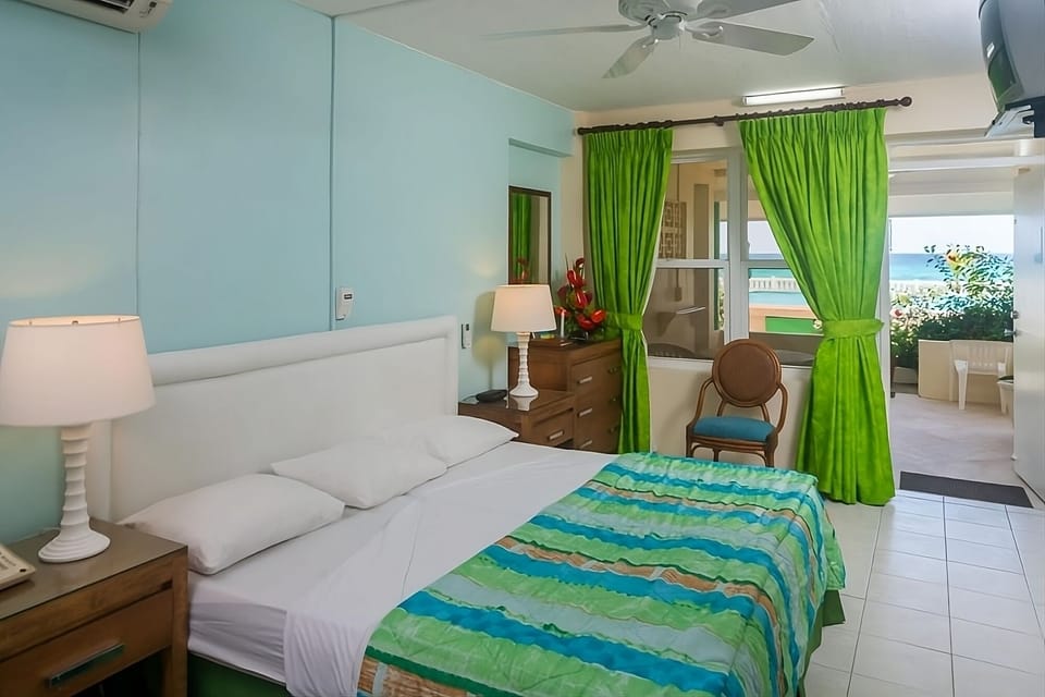 Unit with King size bed