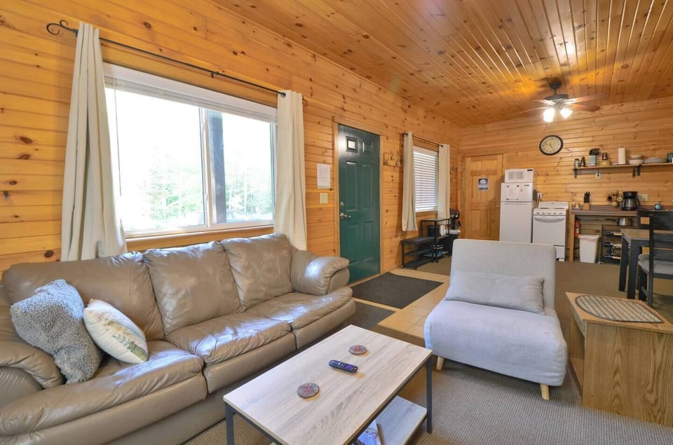 Unit B entryway