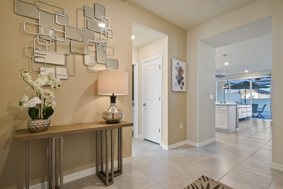 Welcoming Front Entry Way of bsv_villa3741