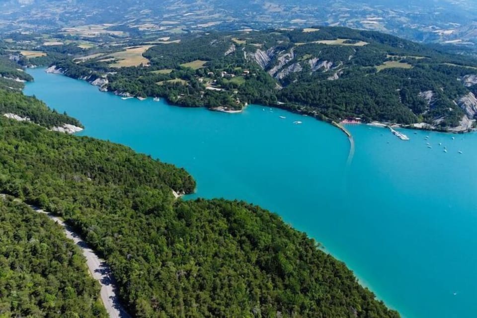 Surroundings [summer] (1-5 km)