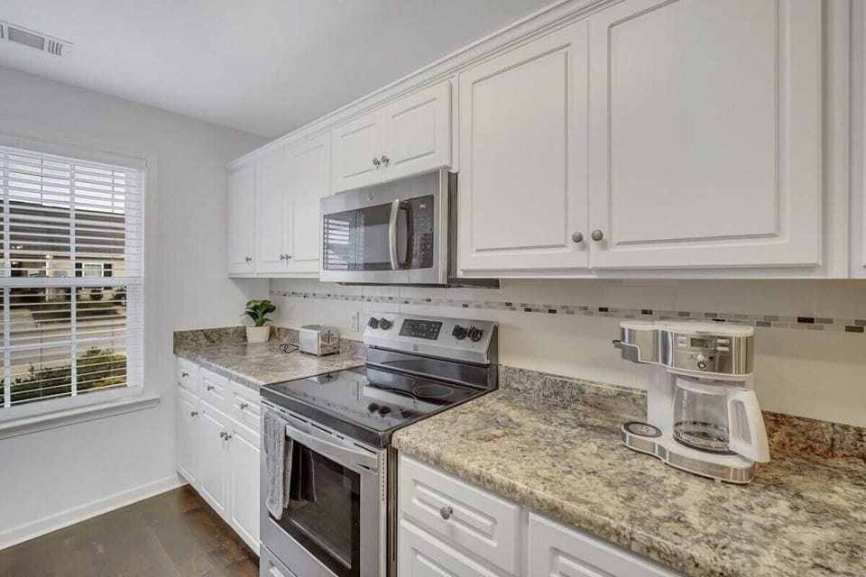 A view of the kitchen