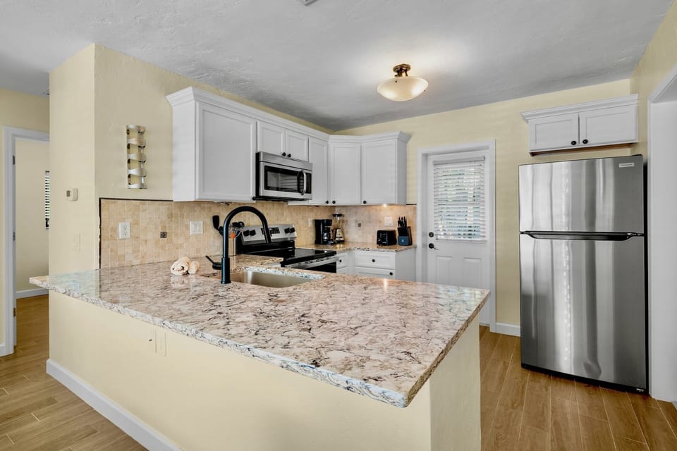 Fully equipped kitchen