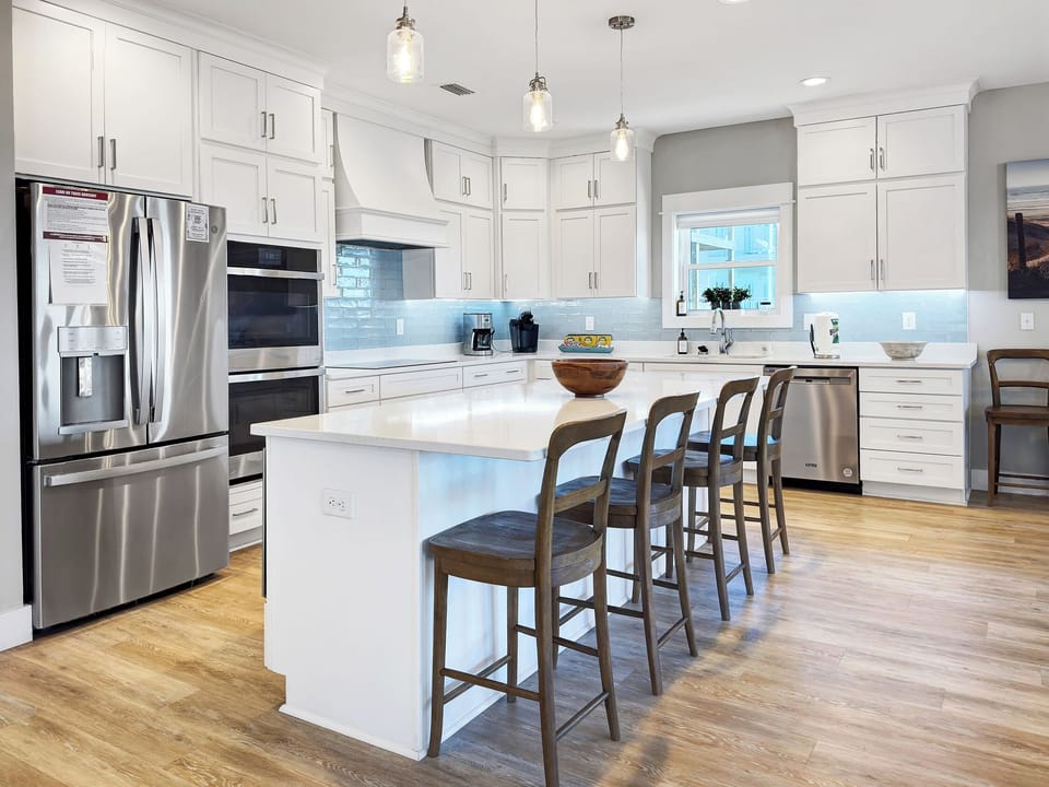 Fully equipped kitchen ensuring there's plenty of space to enjoy cooking.  