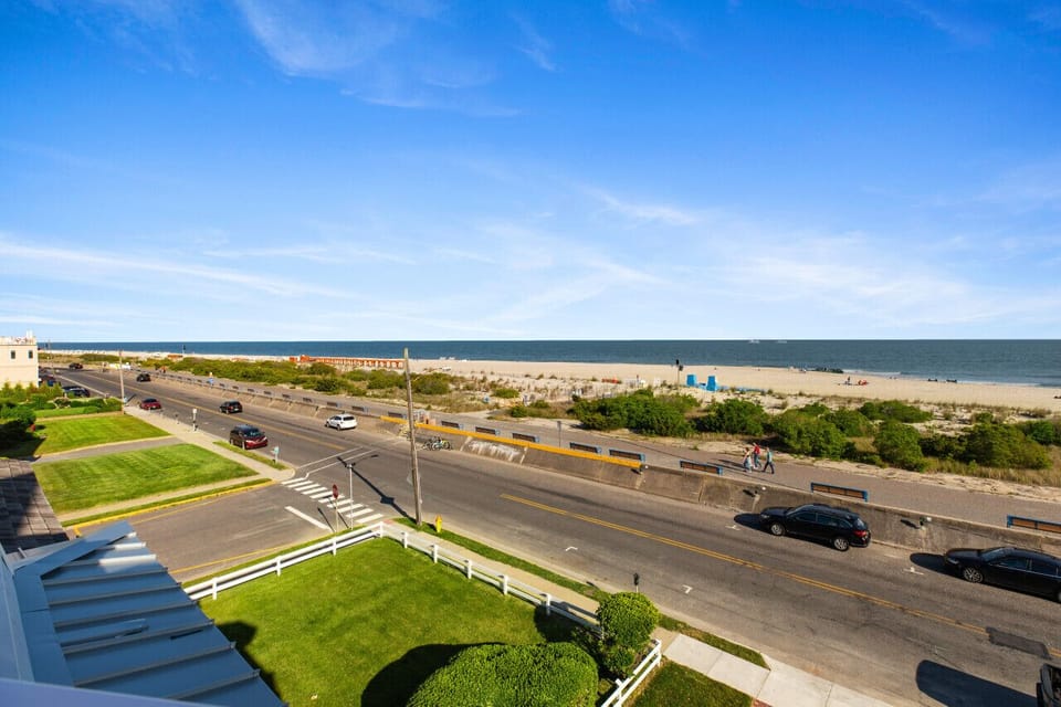 Beach/ocean view
