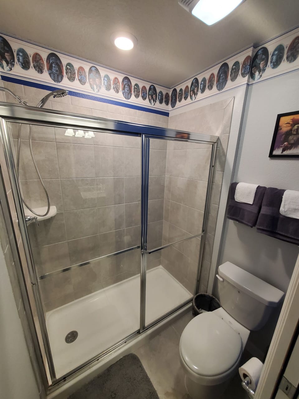 Star Wars Connecting Bathroom, Complete With Vintage ROTJ Wallpaper From 1983!