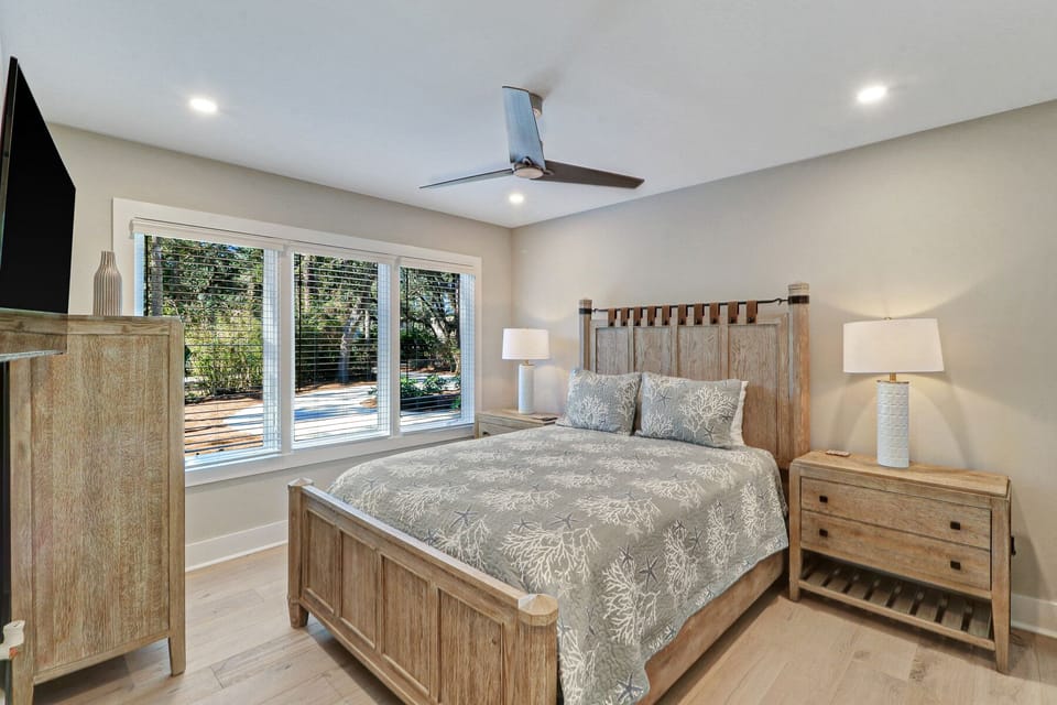42 Stoney Creek | Bedroom 3 - Queen Bed - 42 Stoney Creek | Bedroom 3 - Queen Bed