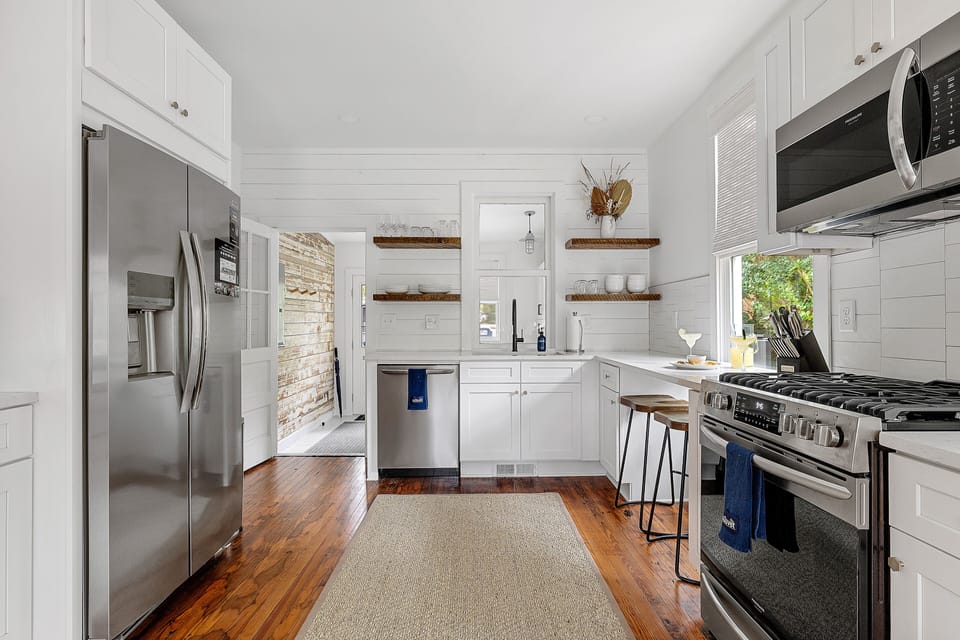 Fully Stocked Kitchen