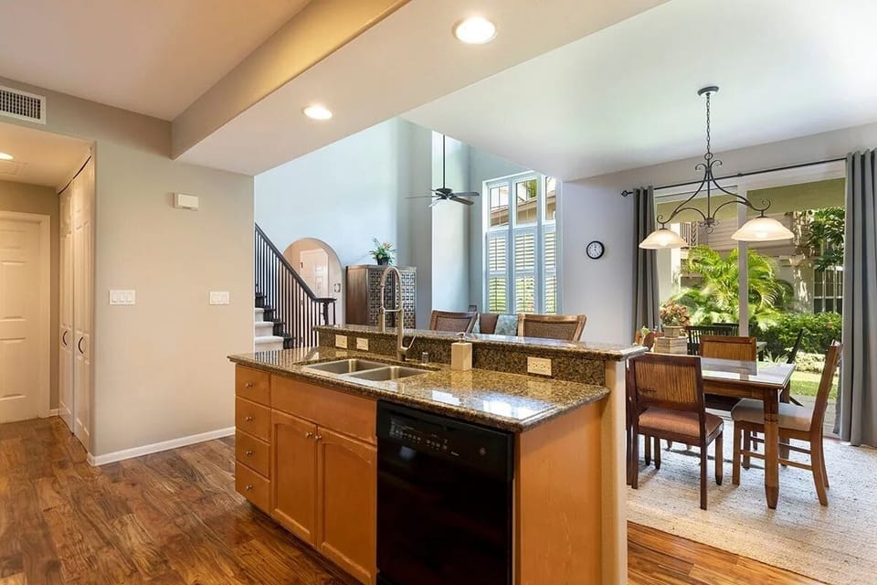 Kitchen and dining area