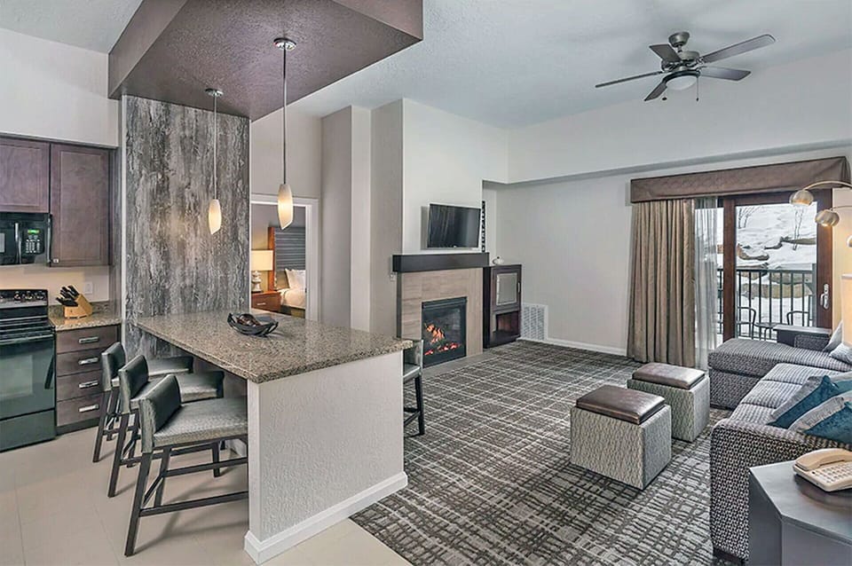Spacious unit can fit up to 8 guests.
