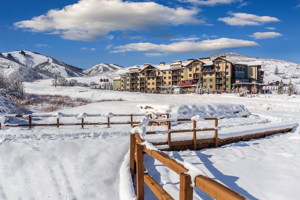 Beautiful property situated on a ridge in the mountains.