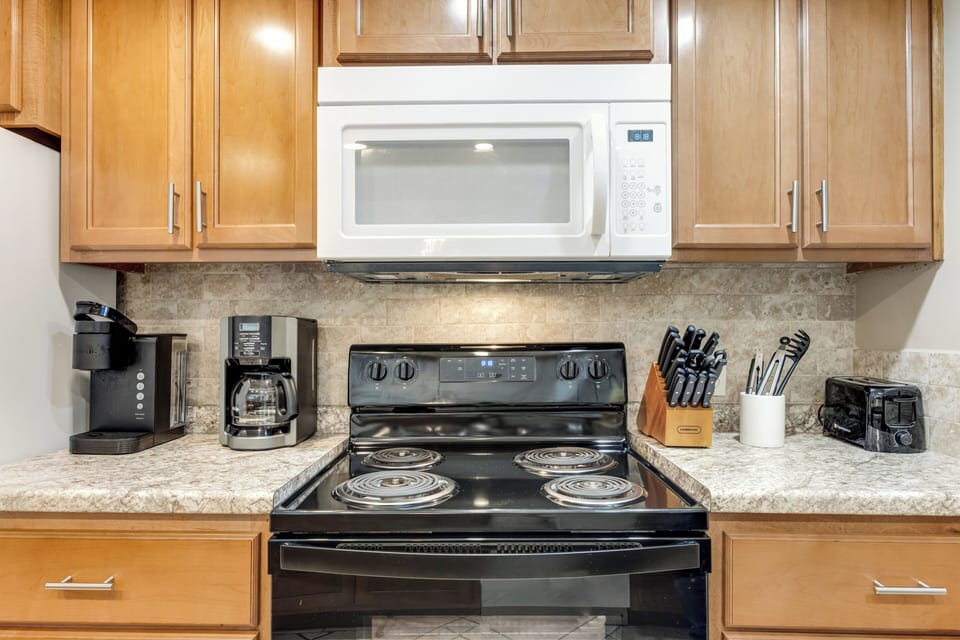 Moondrifter 703 Kitchen