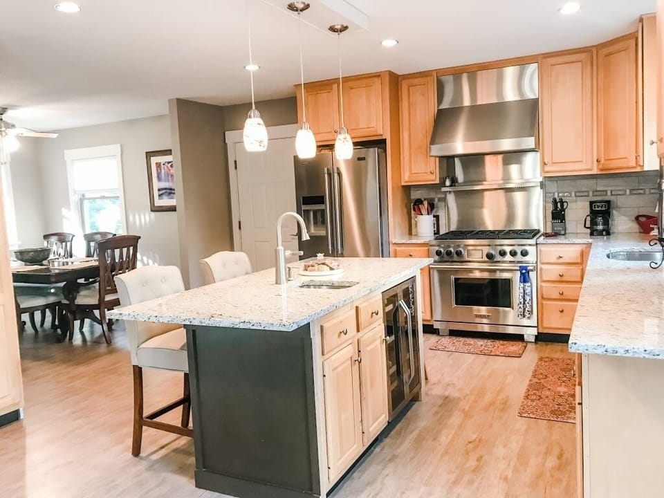 6 burner Wolf stove with food warmer! 