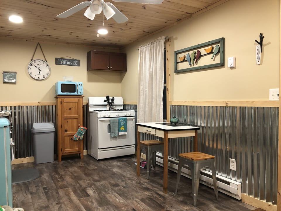 Kichen and dining area