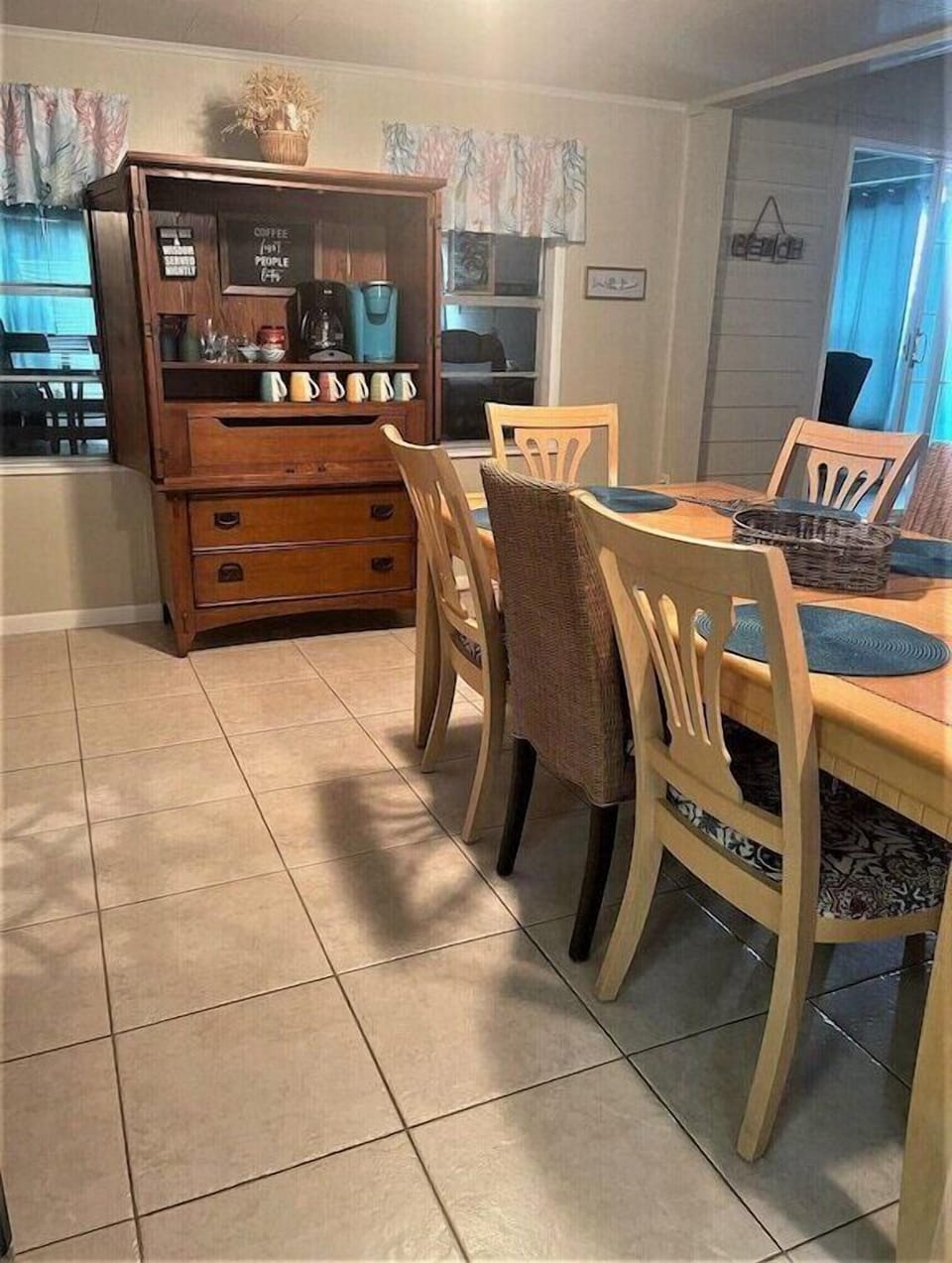 Upstairs dining area