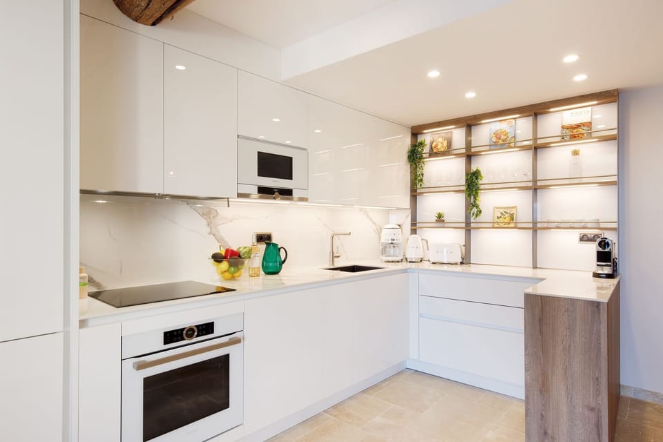 ~ The Kitchen - Maison Vistamar (Antibes, French riviera) ~ ABSOLUTY ANTIBES