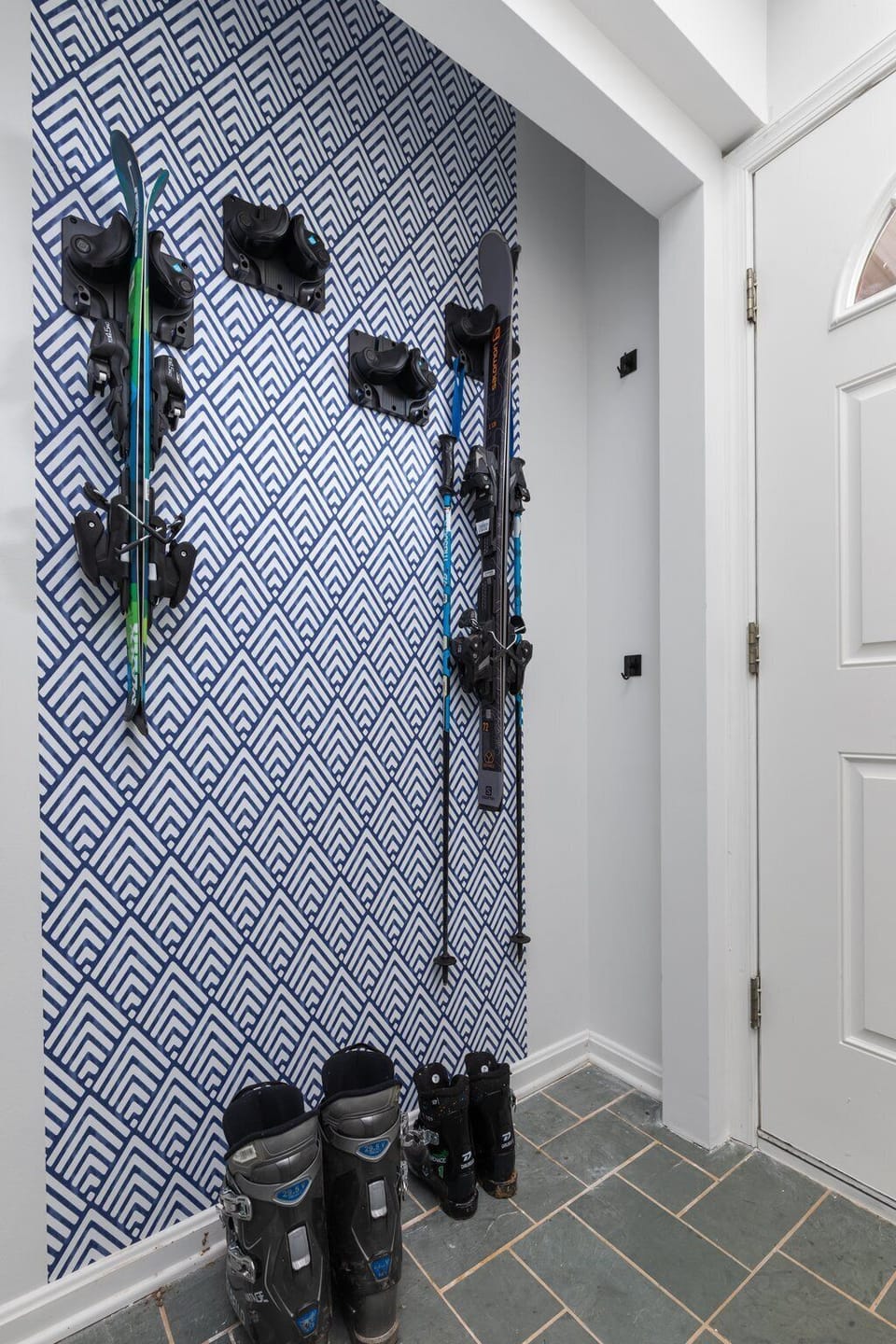 Ski/board and boot storage!