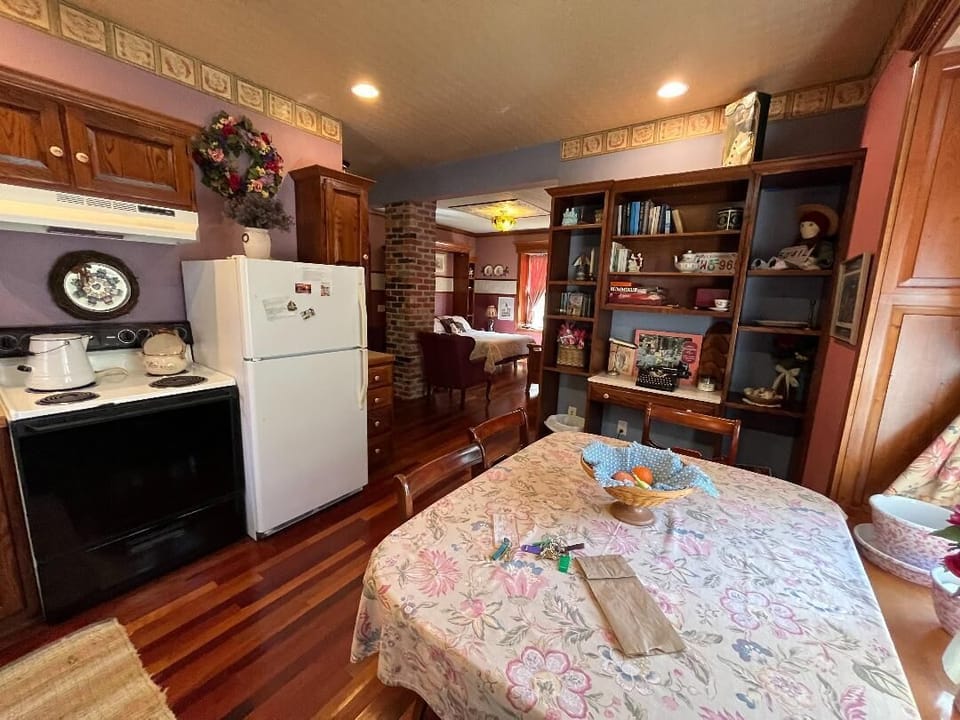 kitchen20looking20out