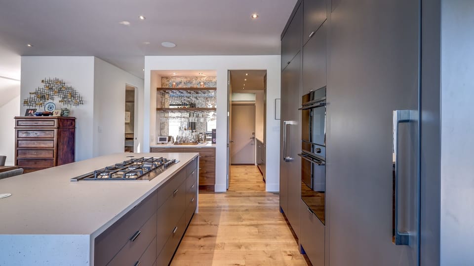 Gourmet Kitchen and Bar