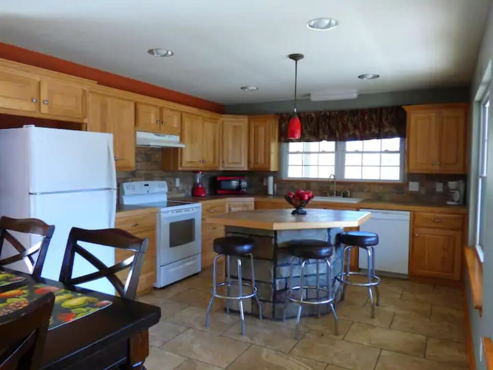 ff2acb49-4975-4eb4-810d-71298a75451a