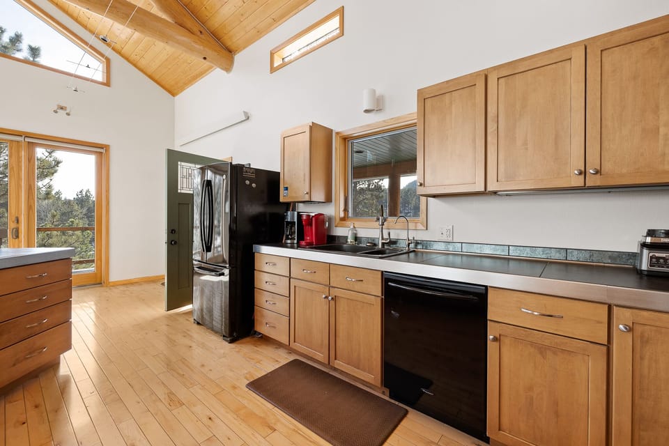 Kitchen (1)