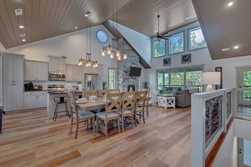 Open floor plan on main level. 