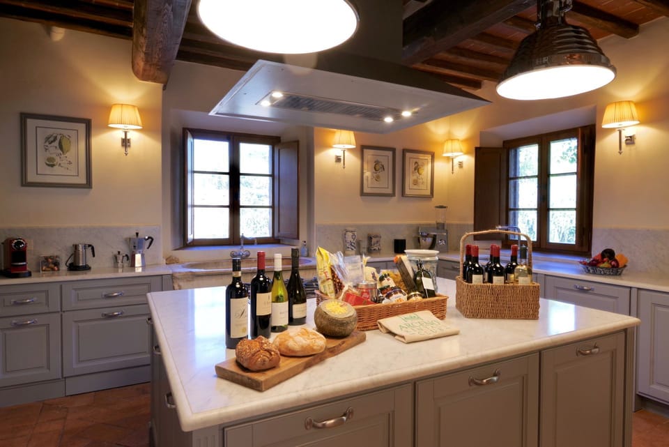 Camparone The Large Fully Equipped Kitchen.