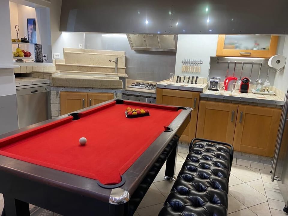 Game room