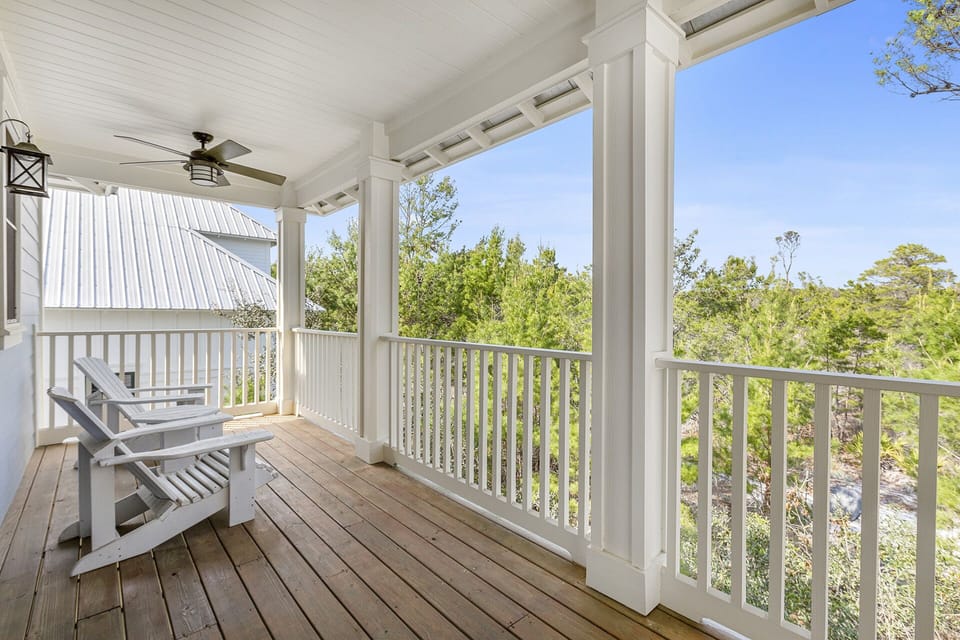 Grayt Expectations Balcony
