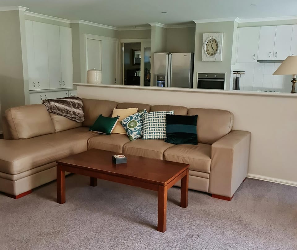 lounge room 