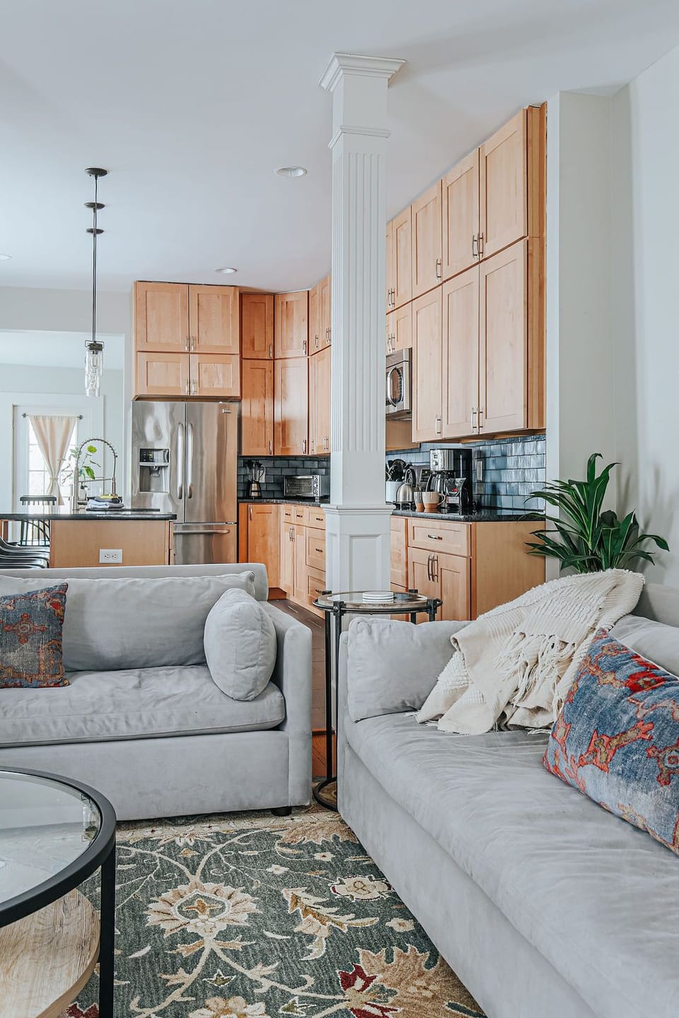 Living Room / Lounge