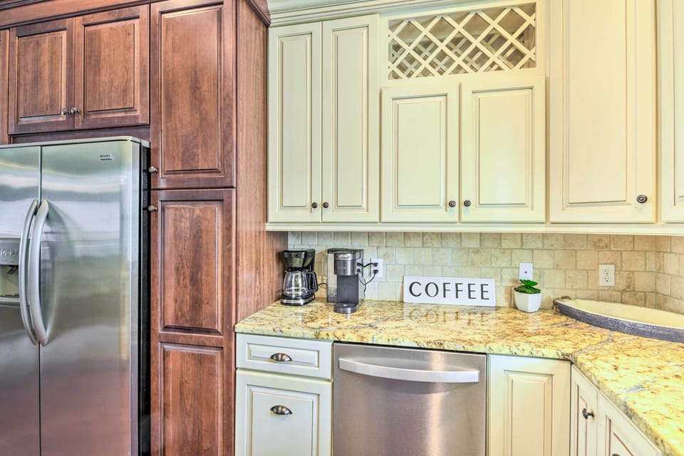 Kitchen | 2nd Floor